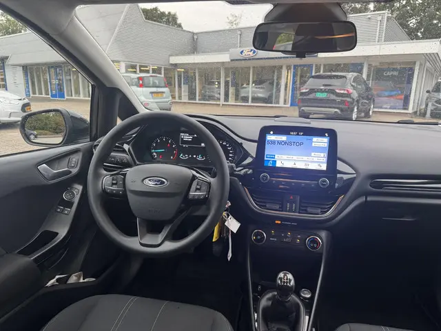 Ford Fiesta 1.1 Trend 2018 Benzine 13