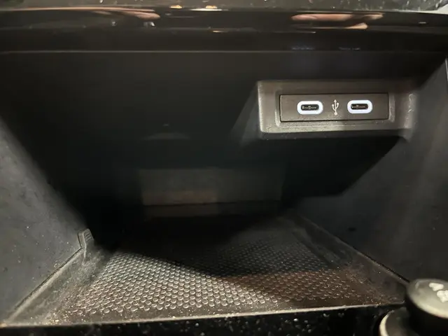 Volkswagen T-Cross 1.0 TSI Life 2021 Benzine 34