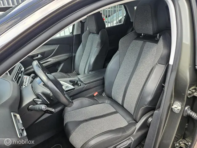Peugeot 3008 1.2 PureTech Allure 2017 Benzine 11