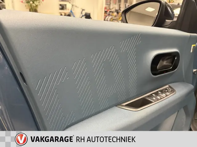 Fiat Grande Panda 1.2 Hybrid ICON 2025 Hybride Benzine 17