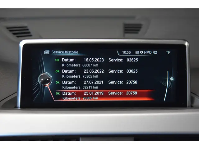 BMW X1 sDrive20i High Executive 2017 Benzine 17