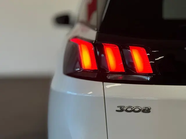 Peugeot 3008 1.2 PureTech Crossway 2018 Benzine 13