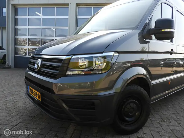 Volkswagen Crafter 2