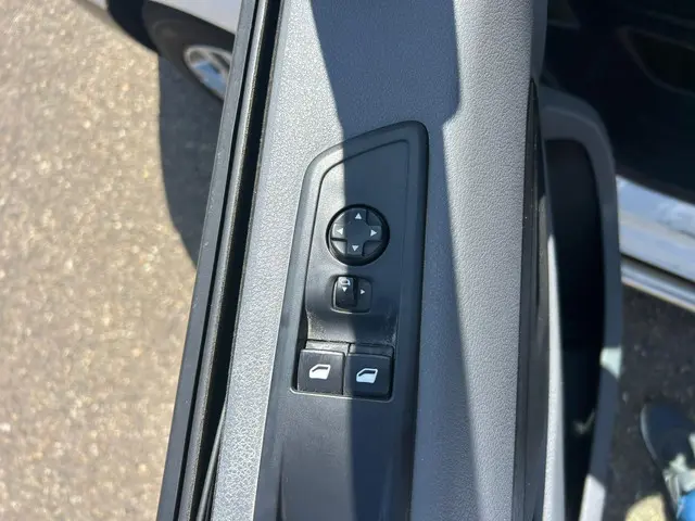 Opel Vivaro 2.0 CDTI L3 h1 selection 2020 Diesel 8