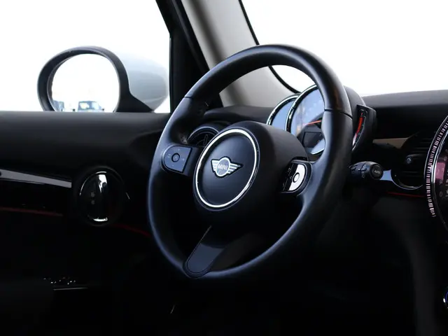 MINI Cooper Mini 1.5 Camden Edition 2023 Benzine 11