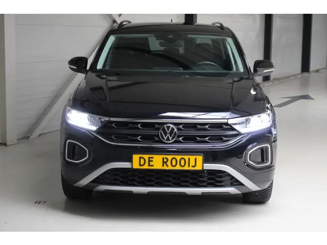 Volkswagen T-Roc 1.0 TSI Life 2025 Benzine 6