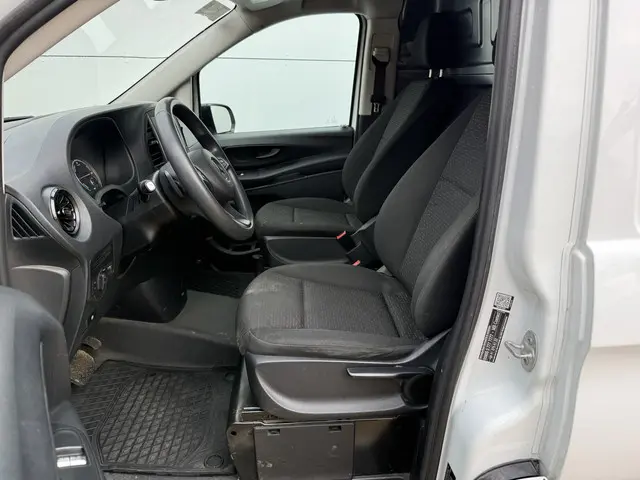 Mercedes-Benz eVito 112 66kWh 2022 Elektrisch 8