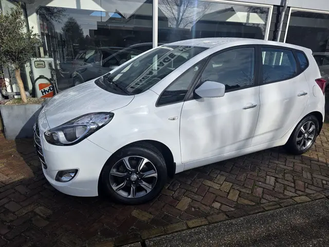 Hyundai ix20 1.6i Go!Automaat,nette auto 2018 Benzine 3