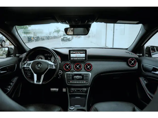 Mercedes-Benz A-Klasse 250 Sport 2012 Benzine 11