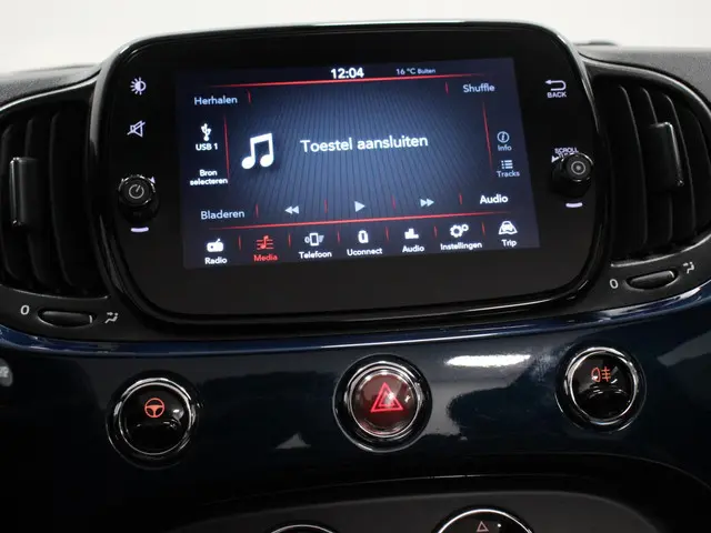 Fiat 500C 1.0 Hybrid Lounge Plus 2021 Benzine 37