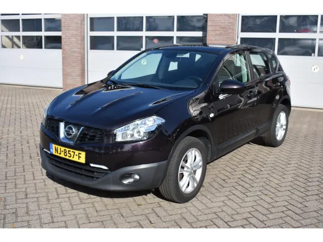 Nissan QASHQAI 1.6 Visia 2013 Benzine 31