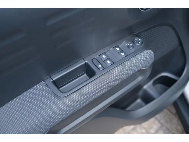 Citroën C3 Aircross PT 110 Shine 2017 Benzine 28