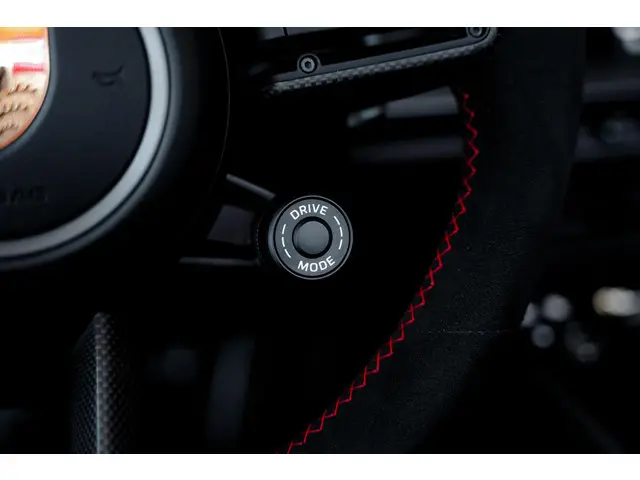 Porsche 911 Carrera Cabriolet 2020 Benzine 28