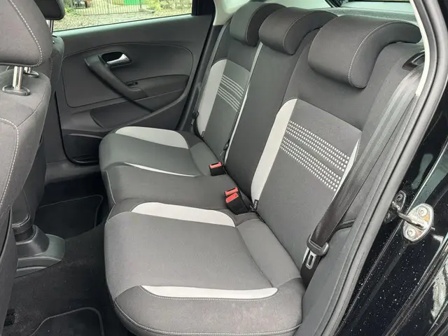 Volkswagen Polo 1.2 Easyline 2013 Benzine 18