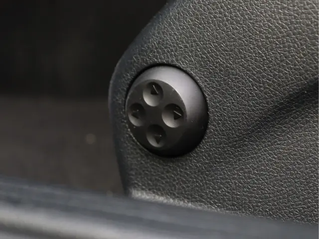 Mercedes-Benz C-Klasse 180 AMG-line 2019 Benzine 32