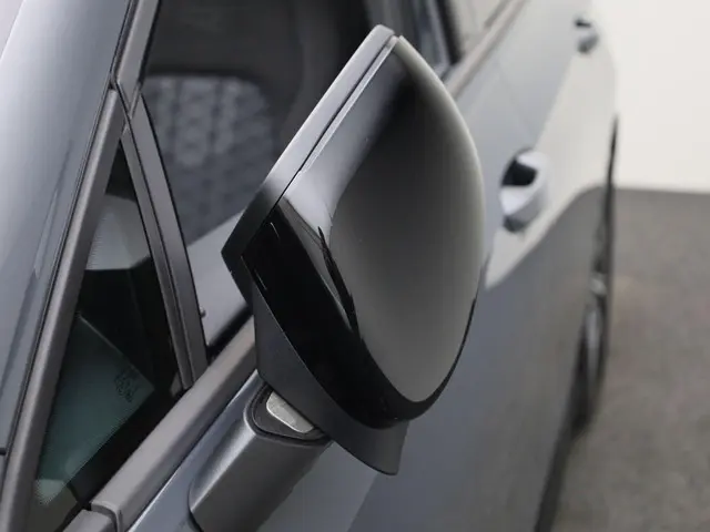 Volkswagen Golf 1.5eTSI/150PK R-Line DSG 2025 Benzine 31