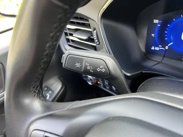 Ford Kuga 2.5 PHEV Titanium 2022 Hybride Benzine 30