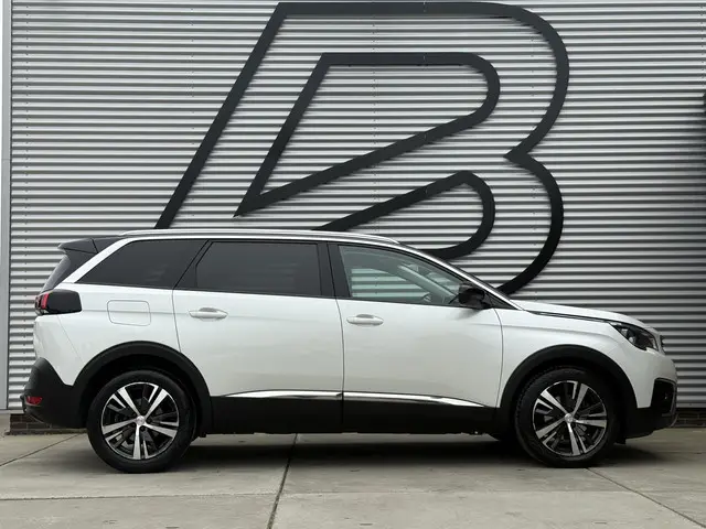 Peugeot 5008 1.2 PureTech Allure 2018 Benzine 7