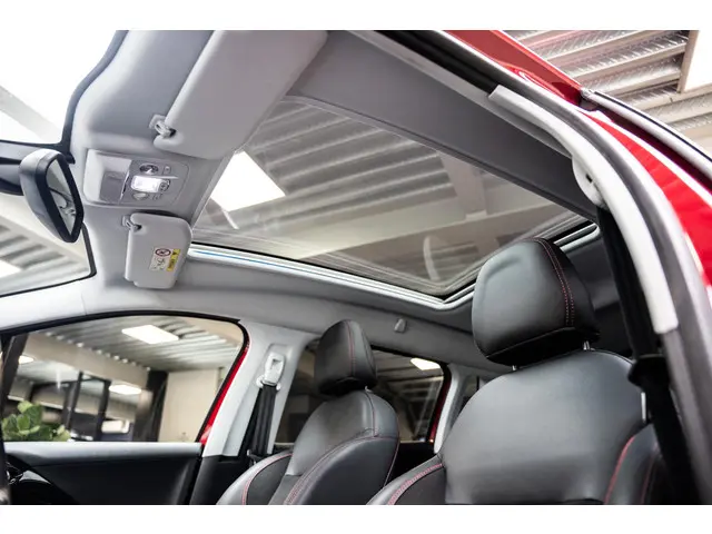 Peugeot 2008 1.2 PureTech GT-line 2018 Benzine 24