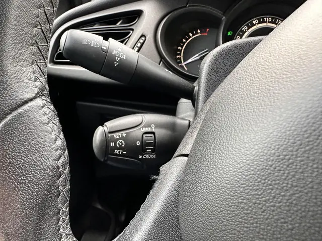 Citroën C3 1.2 PureTech Collection 2015 Benzine 10