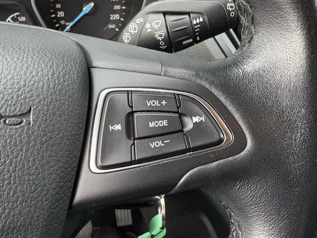 Ford C-MAX 1.0 Ambiente 2016 Benzine 17