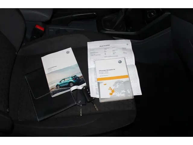 Volkswagen T-Cross 1.0 TSI Life Navi 2020 Benzine 17