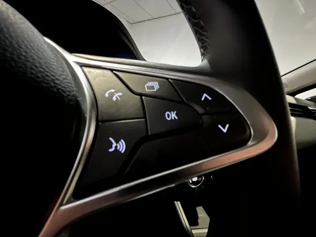 Mitsubishi Colt 1.6 Hybrid Intense 2024 Hybride Benzine 18