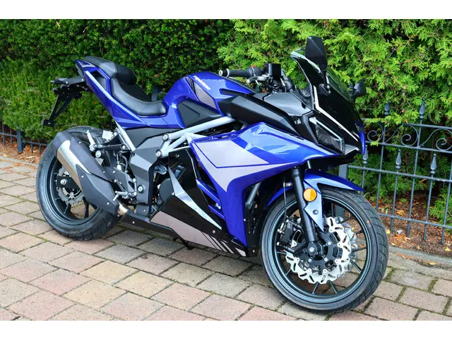 Yamaha YZF R125 TRMOTOR 125 GP-ONE [A1 A2] 2026 Benzine 7
