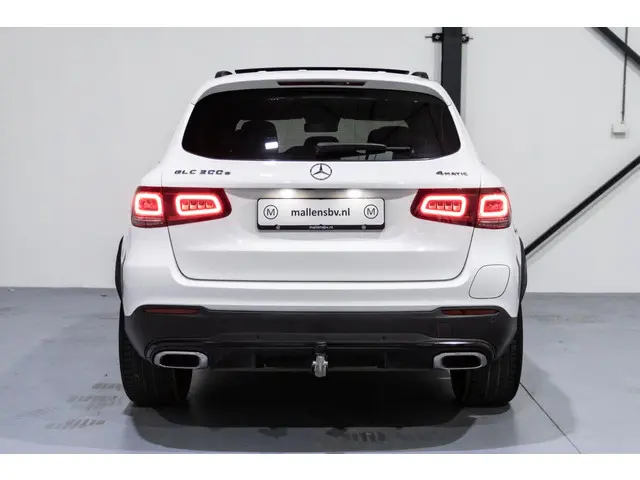 Mercedes-Benz GLC 300e 4MATIC 2021 Hybride Benzine 11