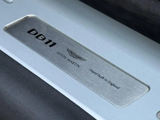 Aston Martin DB11 5.2 V12 2017 Benzine 18