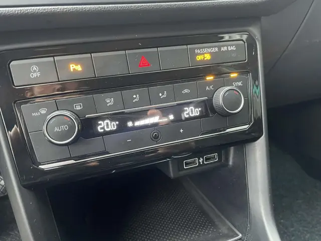 Volkswagen T-Cross 1.0 TSI Life / CarPlay 2020 Benzine 11