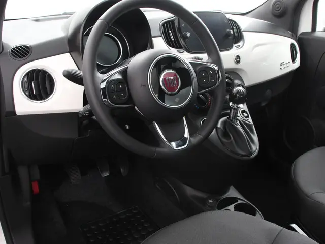 Fiat 500 1.0 Hybrid Dolcevita Finale 2024 Benzine 3