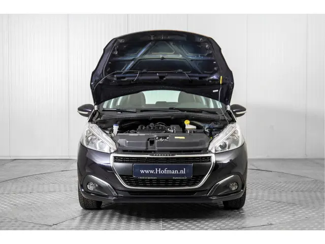 Peugeot 208 1.2 PureTech Signature 2019 Benzine 41