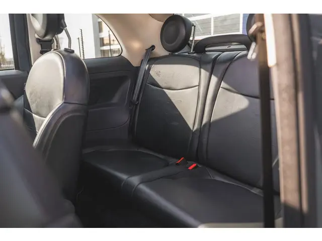 Fiat 500C 1.2 Rock 2010 Benzine 13