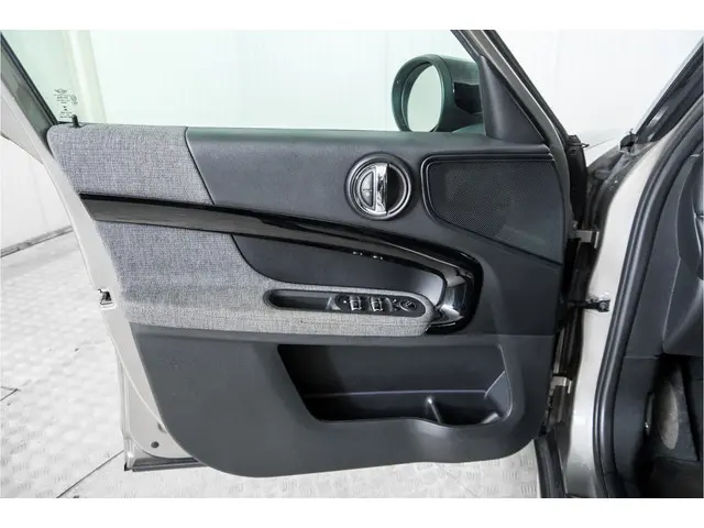 MINI Countryman 1.5 Automaat One Salt 2020 Benzine 33