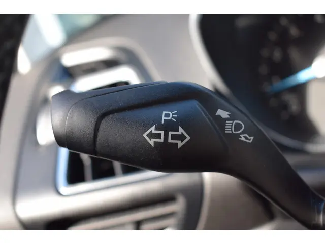 Ford C-MAX 1.0 Titanium//Navi//ECC!! 2018 Benzine 15