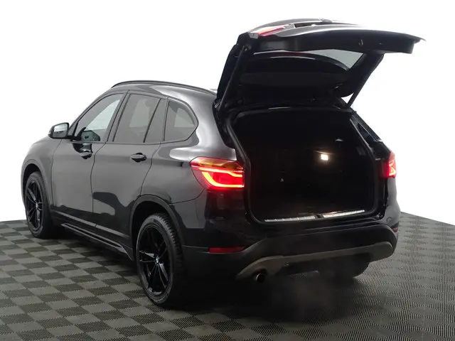 BMW X1 sDrive18i M Sport Aut- 2017 Benzine 29