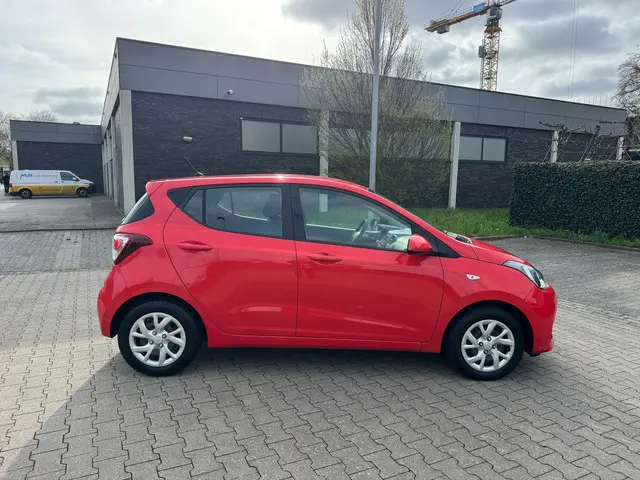 Hyundai i10 1.0i Comfort 5p. AUTOMAAT 2019 Benzine 13
