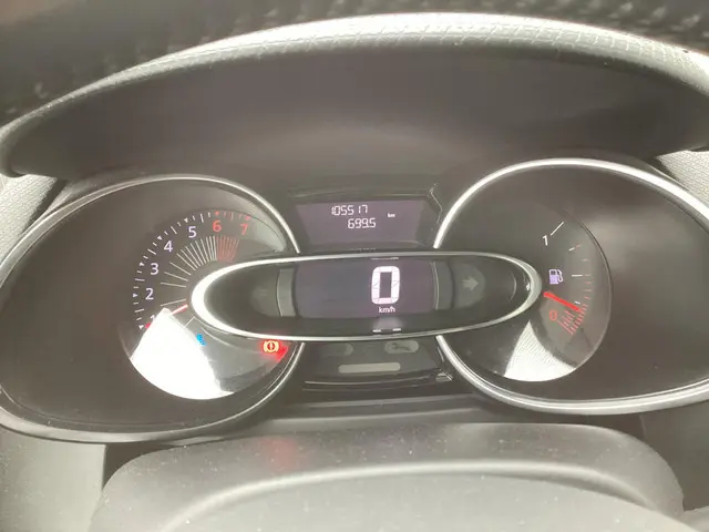 Renault Clio 0.9 TCe Eco2 Expression 2016 Benzine 6