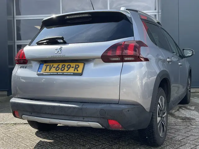 Peugeot 2008 1.2 PureTech Allure 2018 Benzine 7