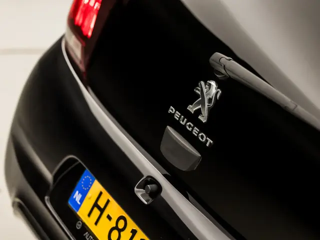 Peugeot 108 1.0 e-VTi Allure 2020 Benzine 28