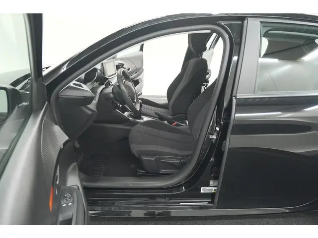 Peugeot 208 PureTech 75 Active 2023 Benzine 21