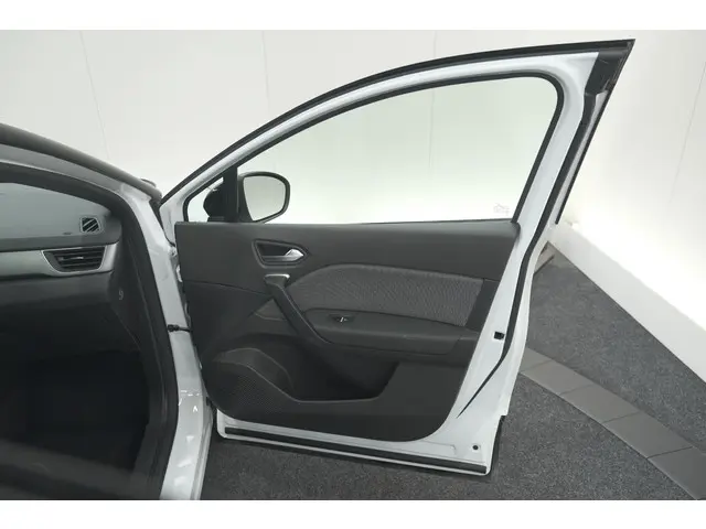 Renault Captur Mild Hybrid 160 EDC Techno 2024 Benzine 64