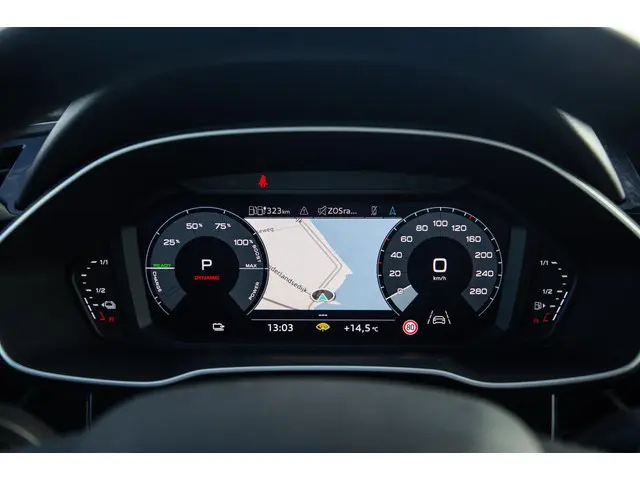 Audi Q3 45 TFSI e edition 2021 Hybride Benzine 44