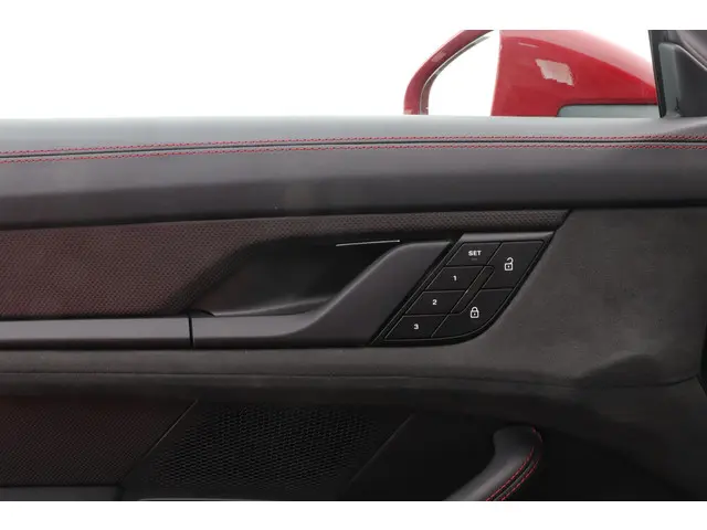 Porsche Taycan Sport Turismo GTS 2022 Elektrisch 26