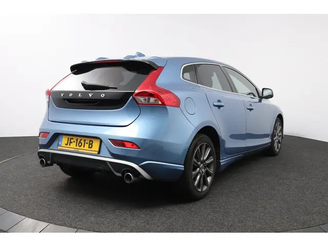 Volvo V40 2