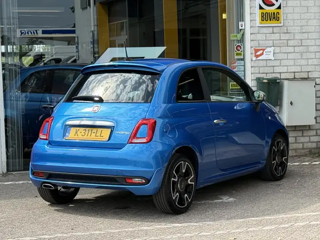 Fiat 500 1.0 Hybrid Rockstar 2021 Benzine 14