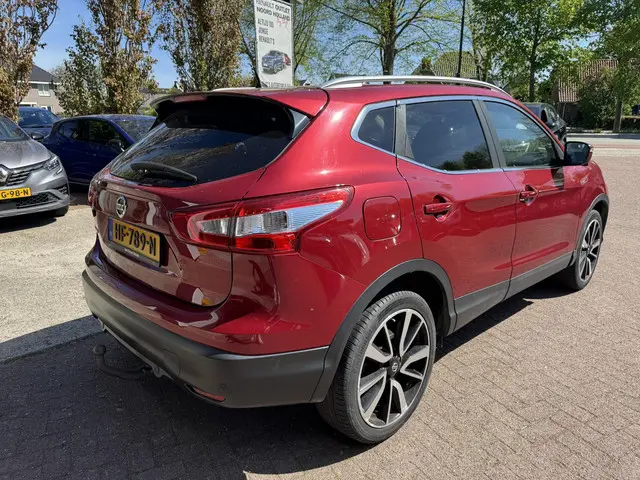 Nissan QASHQAI 1.2 Tekna+Panodak Trekhaak 2015 Benzine 5