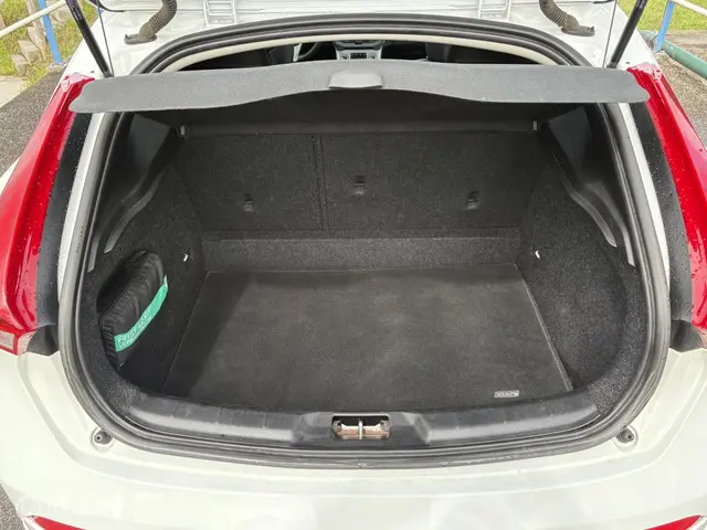 Volvo V40 2.0 D2 Nordic+ 2018 Diesel 12