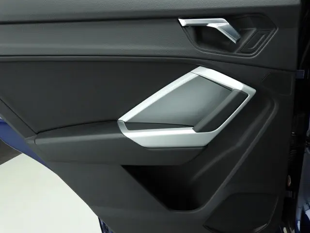 Audi Q3 35 TFSI Business Edition 2020 Benzine 31